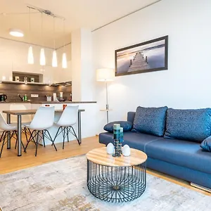  Apartment Over The Roofs Of
